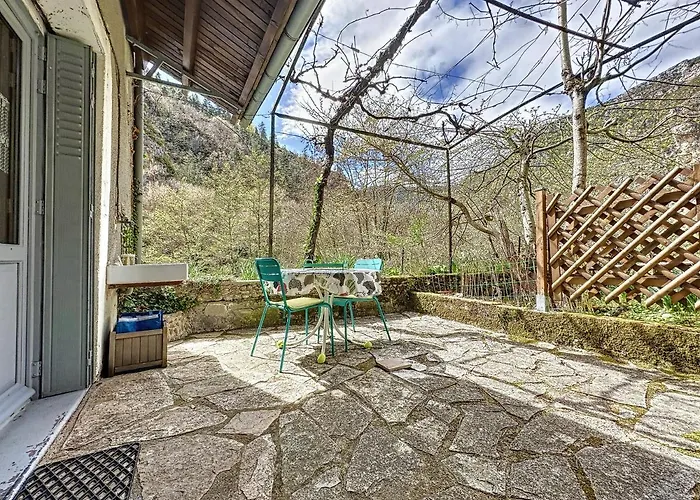 Ferienhaus Gorges Du Tarn : Avec Vue Sur Le Tarn Sainte-Énimie